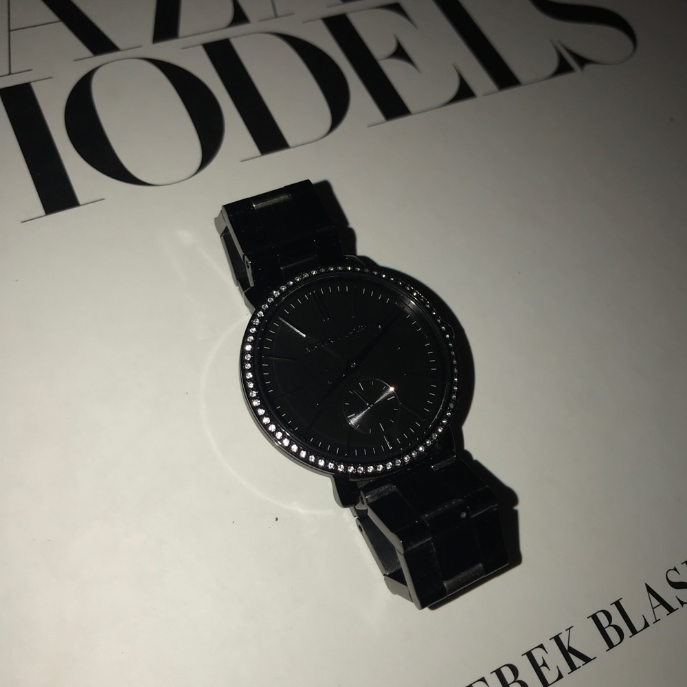 Michael Kors Black watch